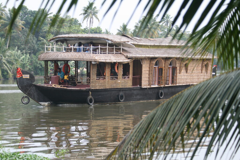 KERALA TOUR PACKAGE